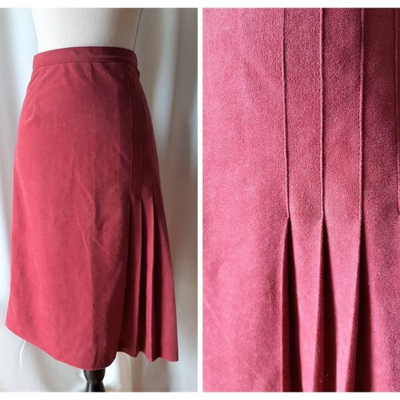 Vintage 1970s Tan Jay Side Pleat Skirt Size Small Faux Suede